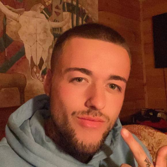 Meet your Posher, Daniel - Picture 1 of 1